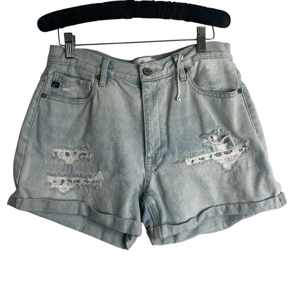 NWOT Kancan Womens Shorts Sz Large Daisy Denim Light Wash Roll Up Festival
